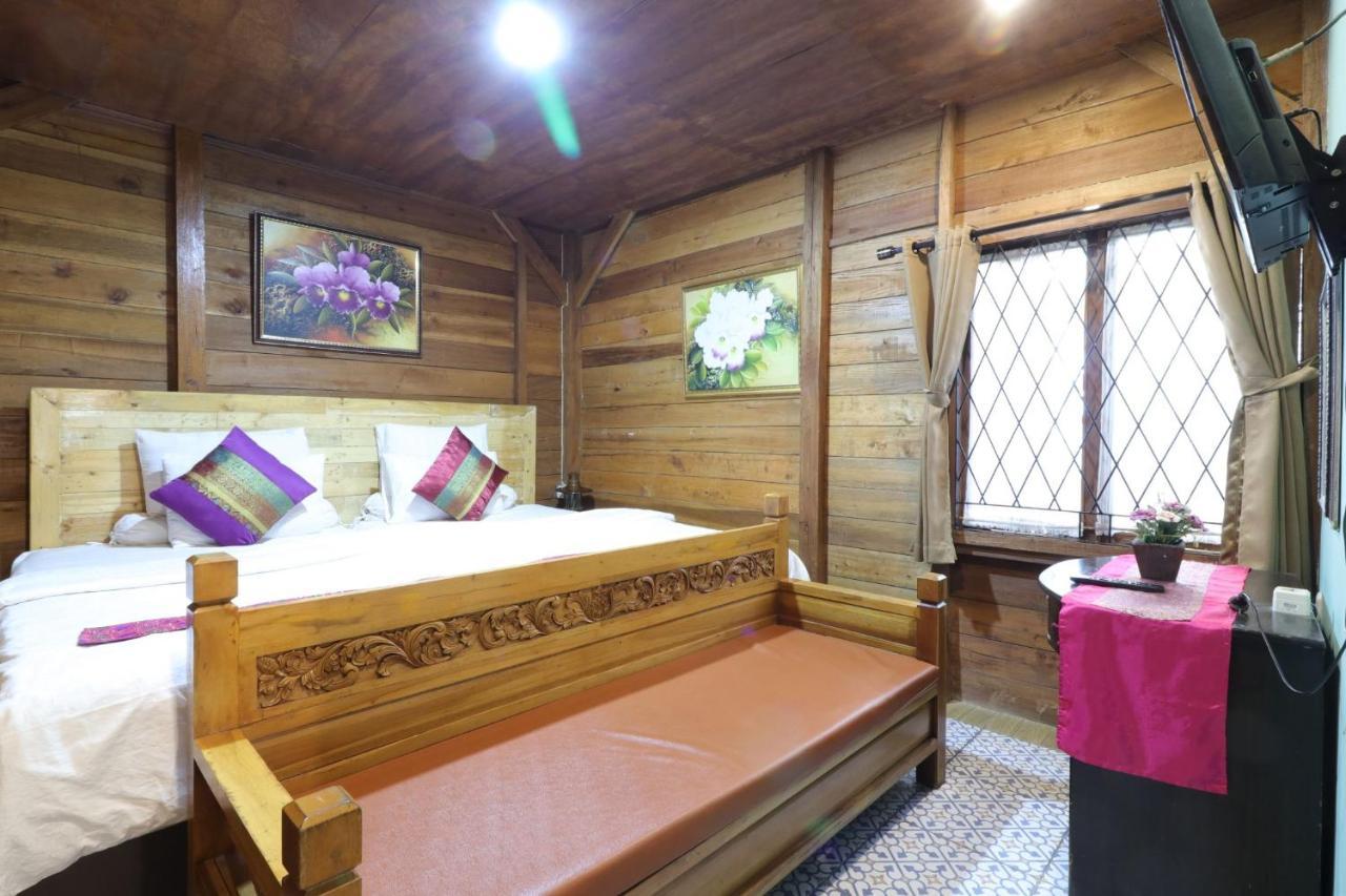 Lembur Incu Syariah Villa & Resto Лембанг Экстерьер фото